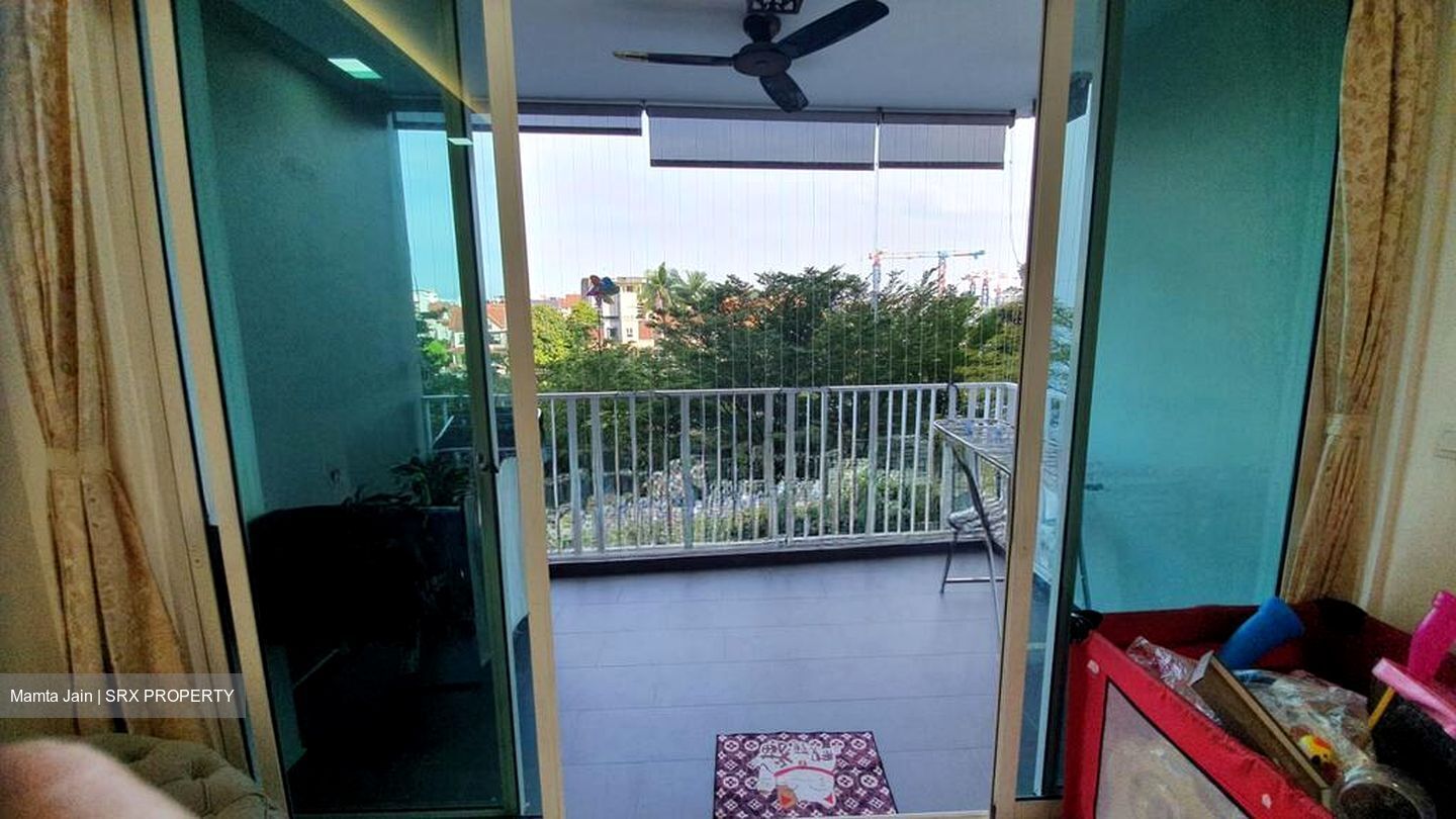 1 Canberra (D27), Condominium #519843881